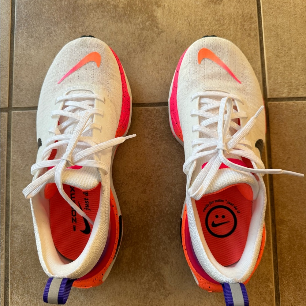 Nike invincible Run 3 size US 6
